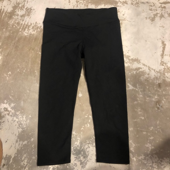 Fabletics Leggings Bundle - Picture 8 of 10